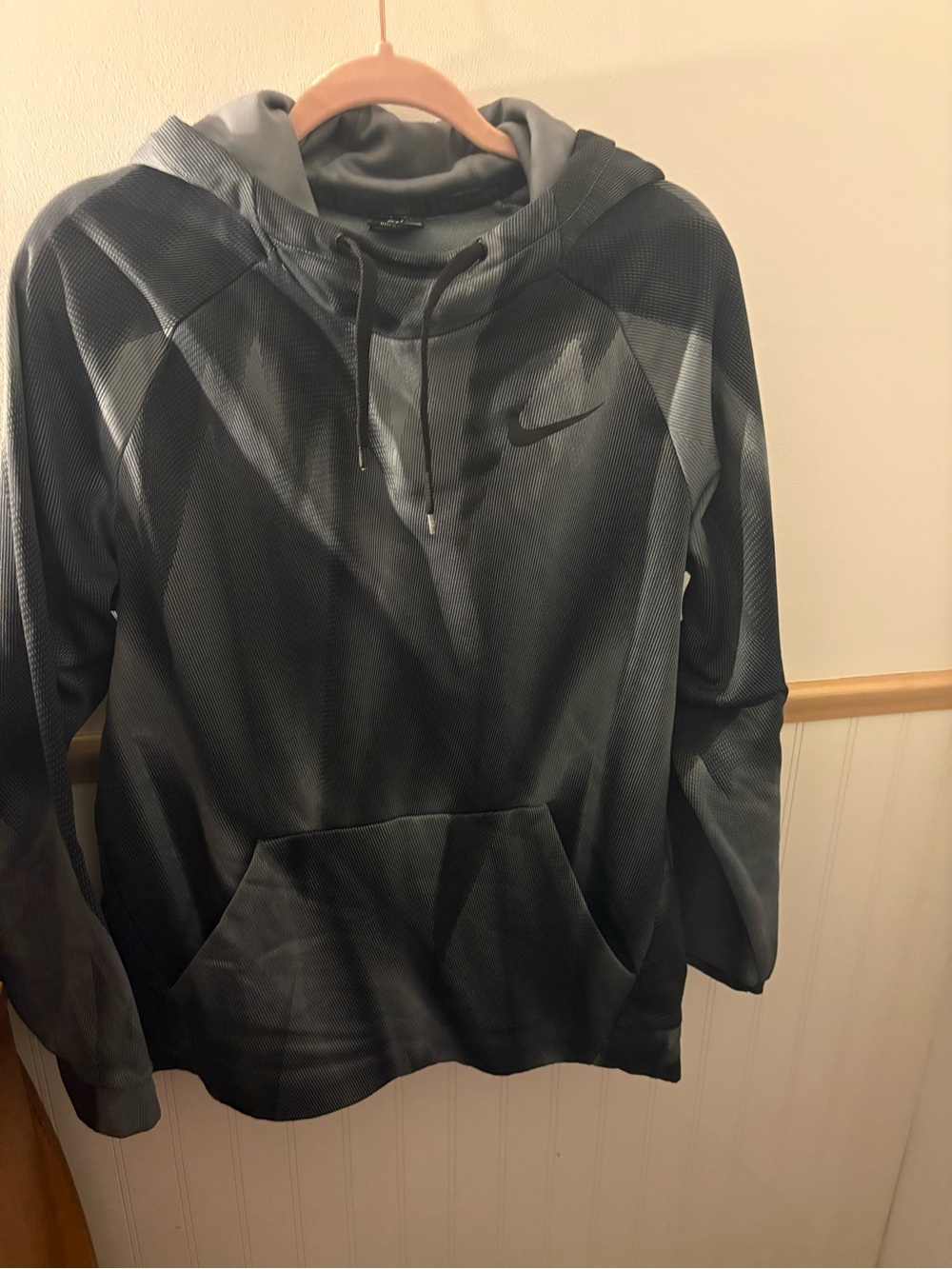 Nike Dri-FIT Men’s Large Gray Black Geometric Pullover Hoodie